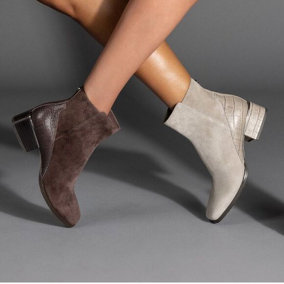 Donald Pliner Light Taupe Suede/Leather Ankle Booties(Size 5M) - Picture 1 of 9
